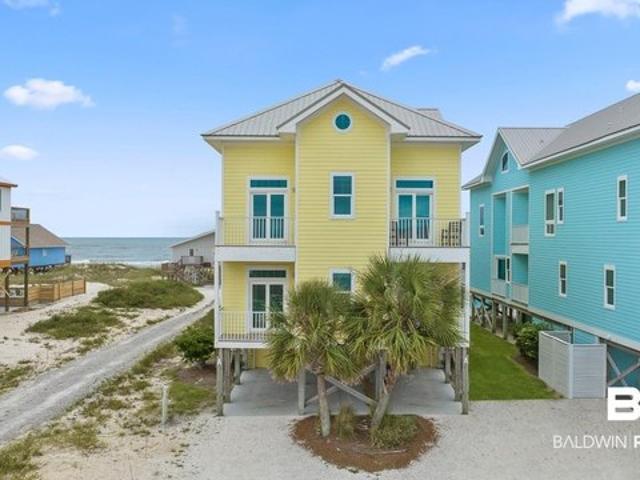 House for sale in Gulf Shores, Alabama