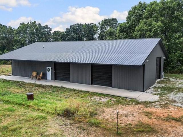 House for sale in Barry, Missouri