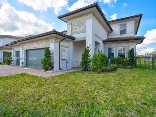 House for sale in Davie, Florida