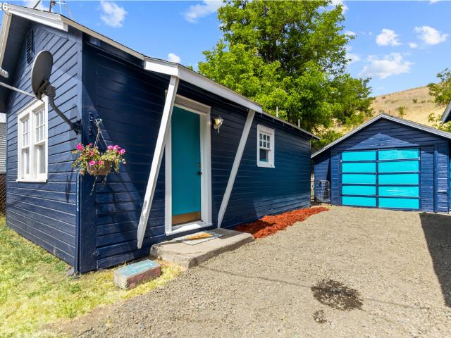 House for sale in Oregonia