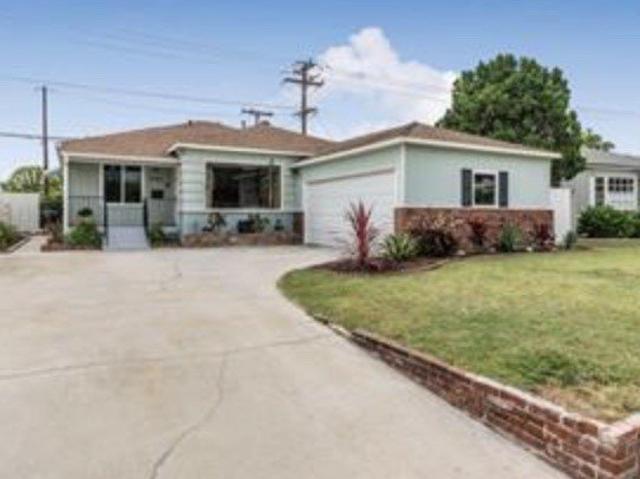 House for sale in Lakewood, California