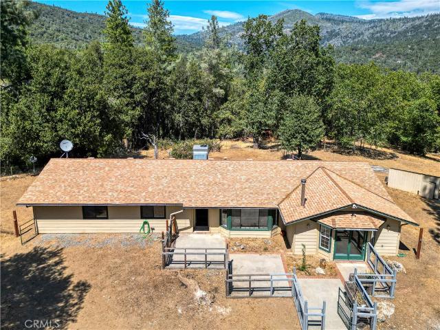House for sale in Oakhurst, California