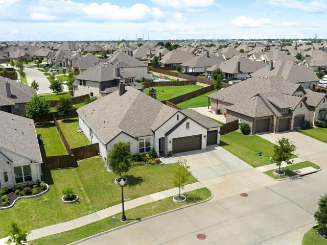 House for sale in Ellis, Texas