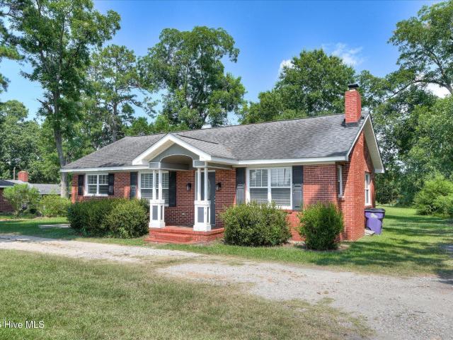 House for sale in Saluda, South Carolina