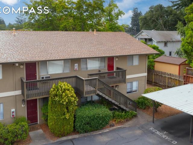 Condo for sale in Healdsburg Condo for sale in Healdsburg
