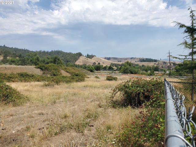 Commercial for sale in Oregonia