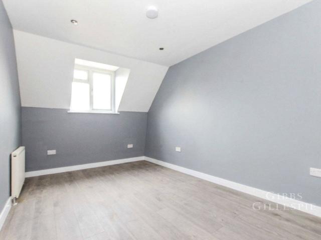Room for rent in Lane, Greater London