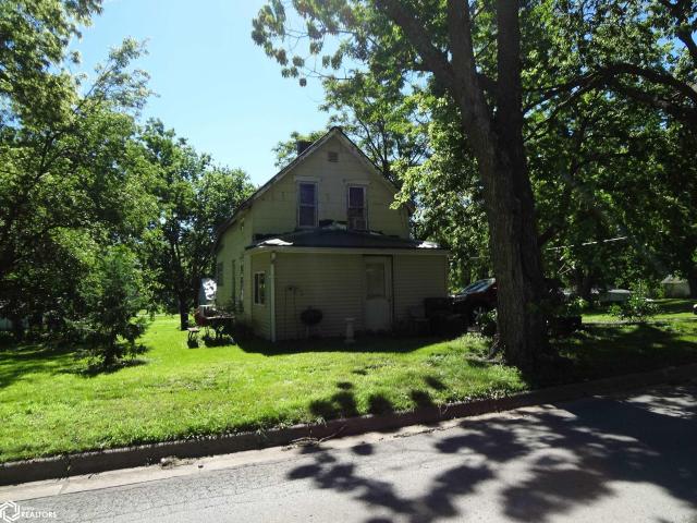 House for sale in Clarinda, Iowa