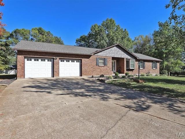 House for sale in Farmington, Saint Francois County