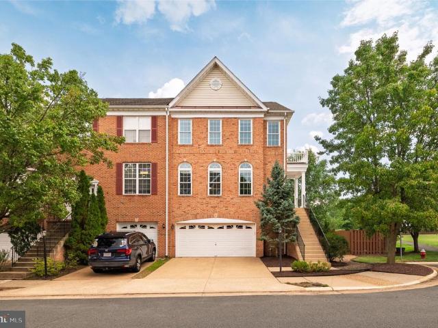 Townhouse for sale in Virginia