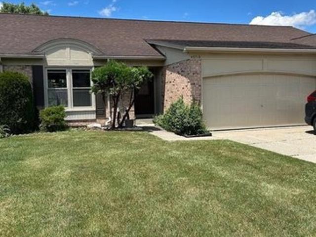 Condo for sale in Clinton Township, Michigan