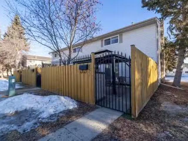 Condo for sale in Stony Plain, Alberta