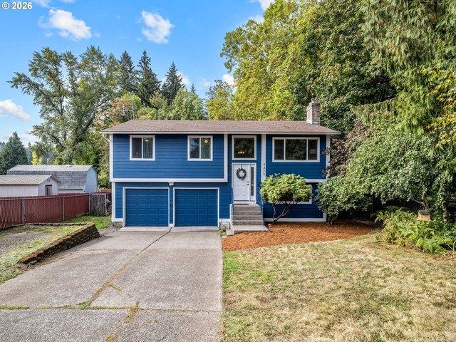 House for sale in Milwaukie Business Industrial, Milwaukie