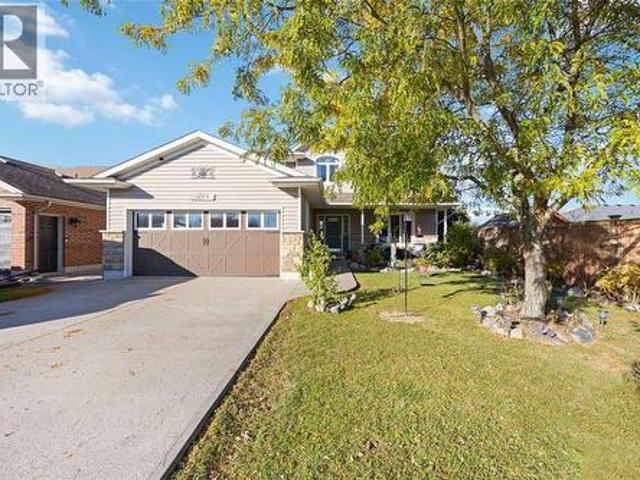 House for sale in Petrolia, Ontario