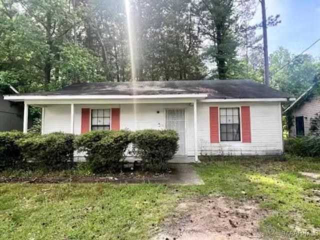 House for sale in Montgomery