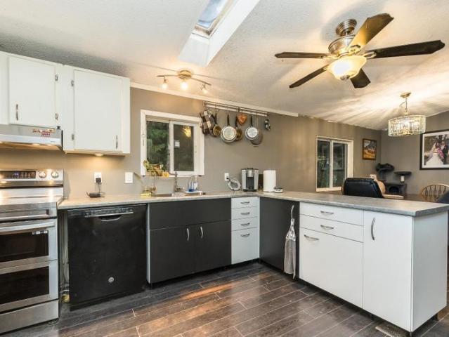 House for sale in Lake Errock