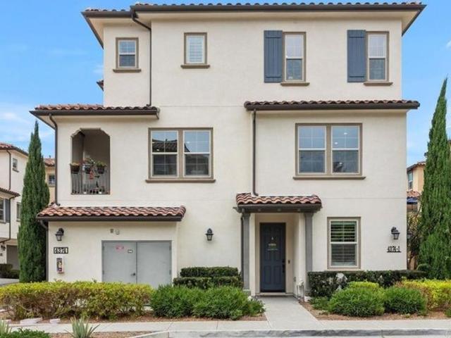 Townhouse for sale in Oceanside, California