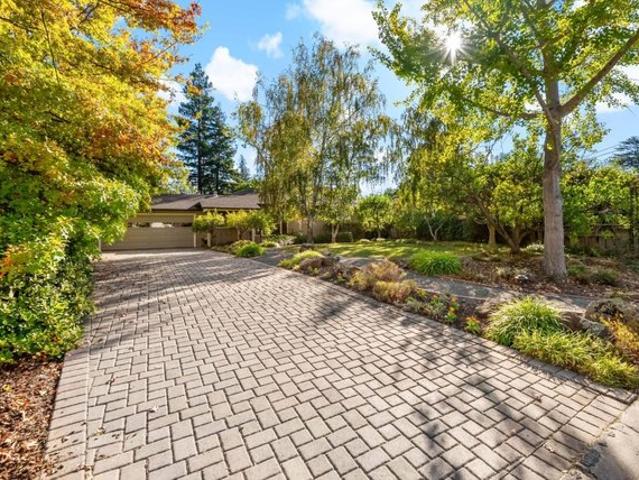 House for sale in Palo Alto, Santa Clara County