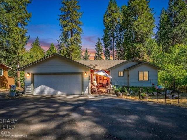 House for sale in Camino, California