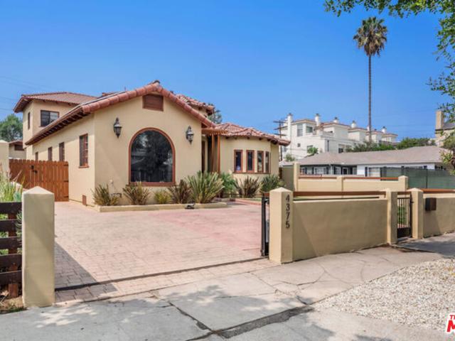 House for sale in Studio City Neighborhood Council District, Canoga Park
