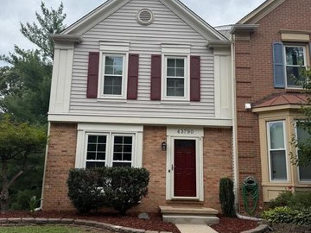 Townhouse for sale in Virginia