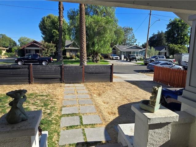 House for sale in Magnolia Center, Riverside