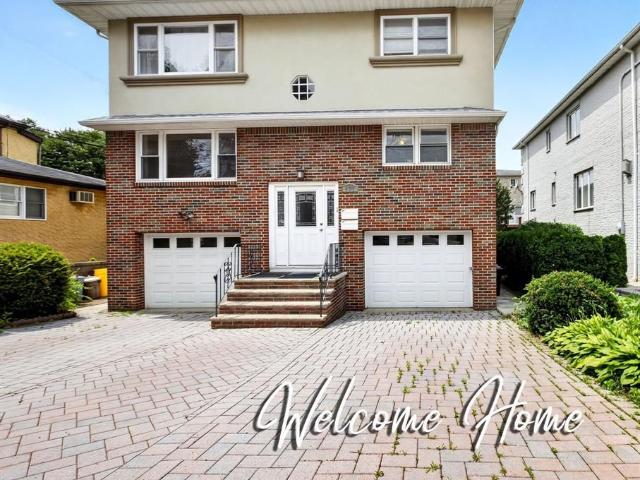 Duplex for rent in Palisades Park, New Jersey