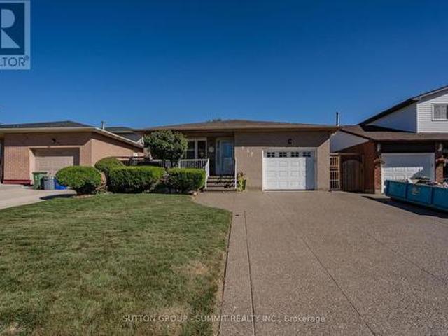 House for sale in Eleanor, Hamilton