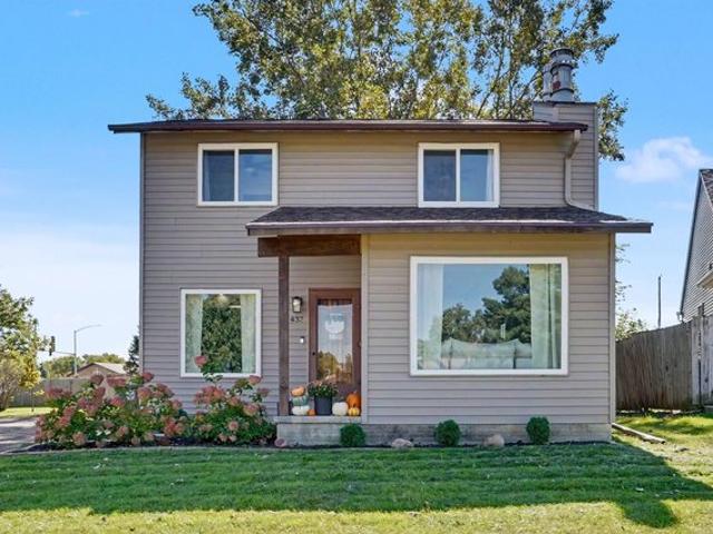 House for sale in Waterloo, Black Hawk County