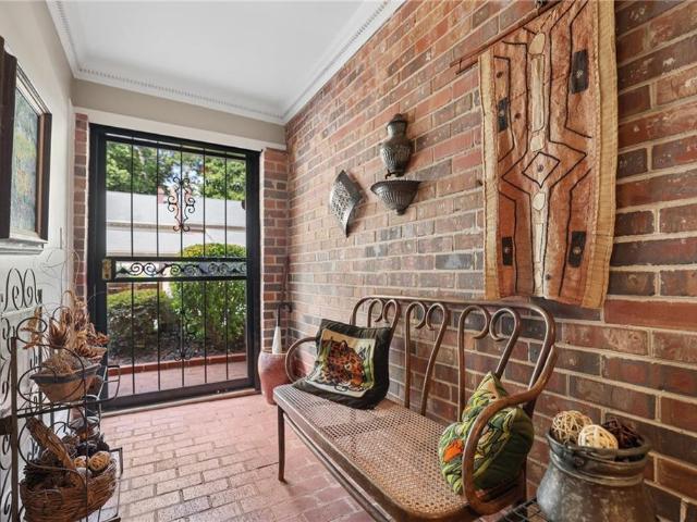 Townhouse for sale in Sandy Springs, Georgia