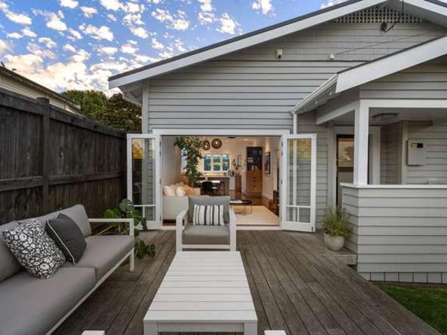 House for sale in Wairau Valley