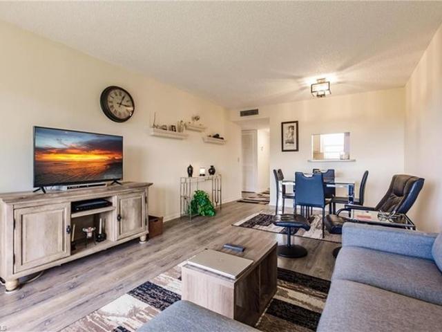 Condo for sale in Naples, Collier County