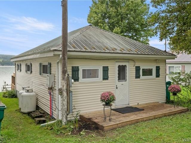 House for sale in Village of Castile, Town of Castile