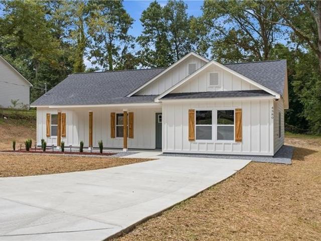 House for sale in Cobb, Georgia
