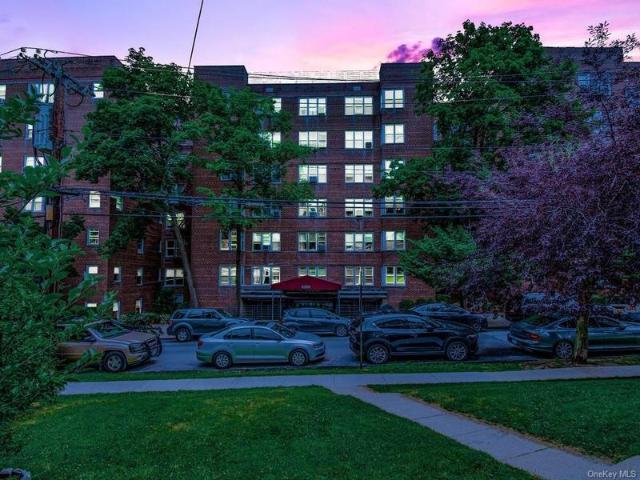 Condo for sale in Astoria