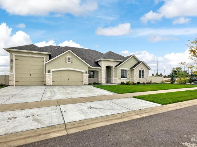 House for sale in Eagle, Idaho