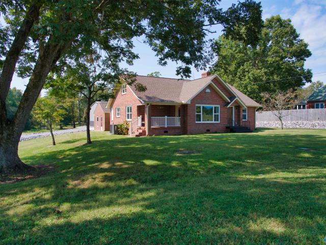 House for sale in Section, Jackson County