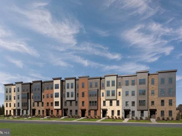 Condo for sale in Virginia