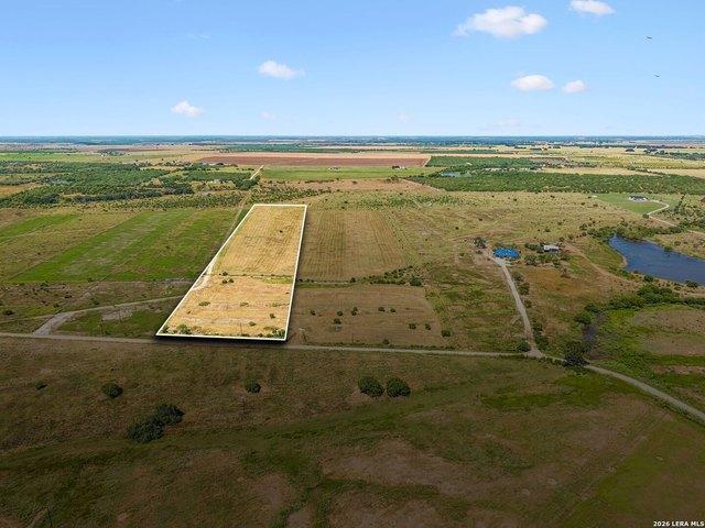 Farm for sale in Floresville, Wilson County