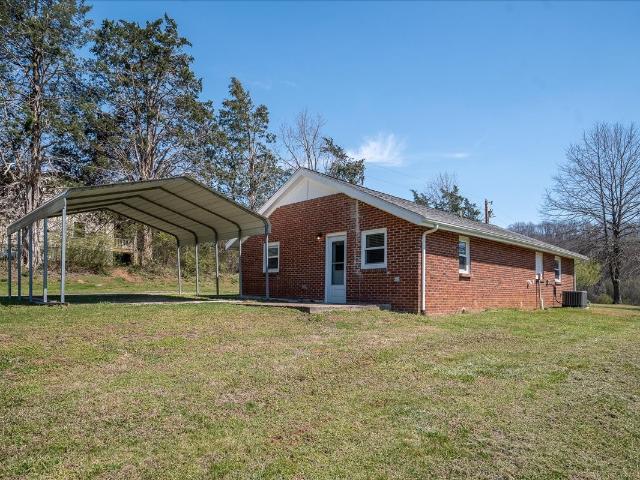 House for sale in Hollywood, Culleoka