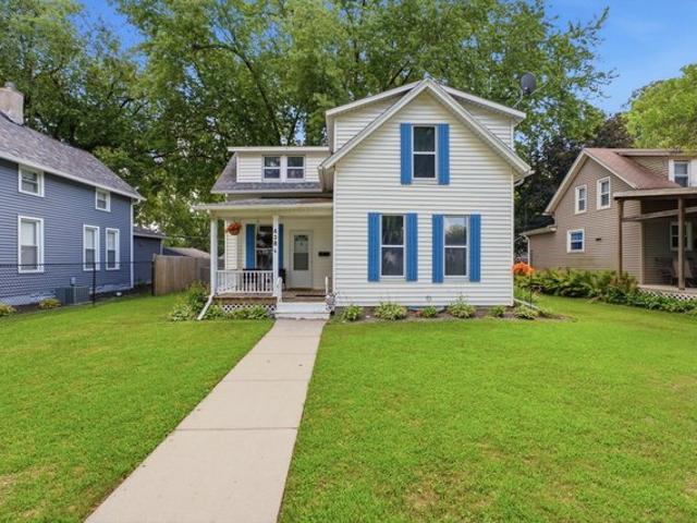 House for sale in Moline, Illinois