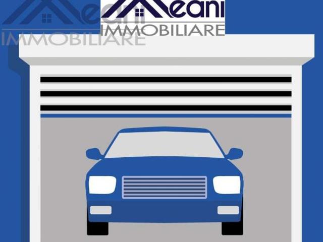 Box in vendita a Casa Cairola, Landriano
