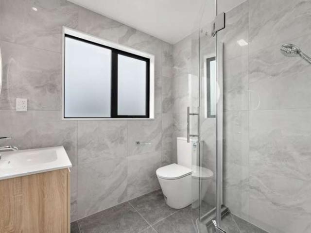 Townhouse for sale in Te Atatū Peninsula, Henderson-Massey