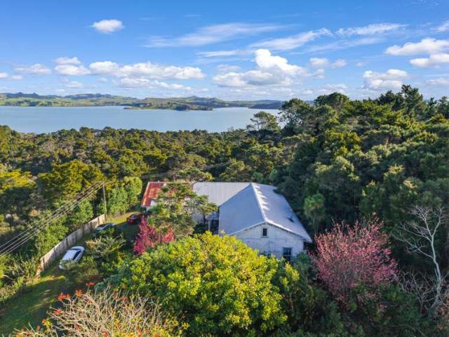 Property for sale in Pahi, Northland