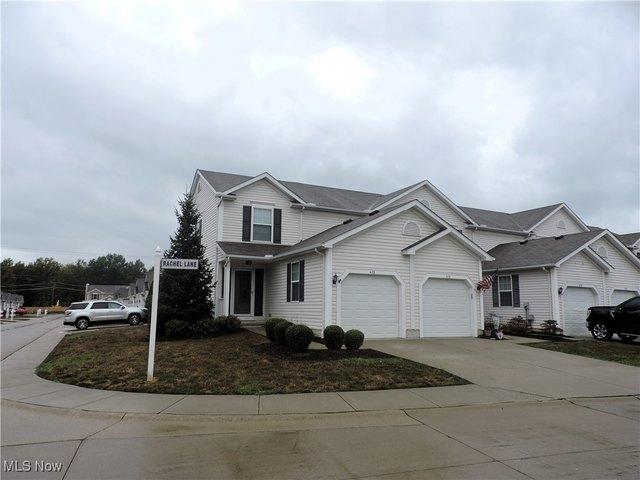Townhouse for sale in Avon Lake, Ohio
