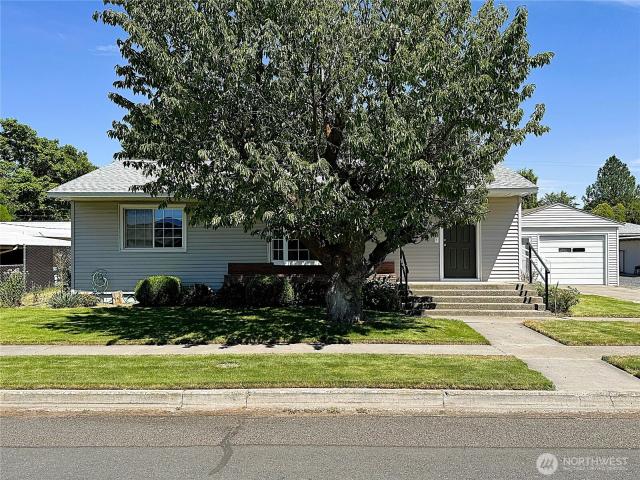 House for sale in Connell, Washington