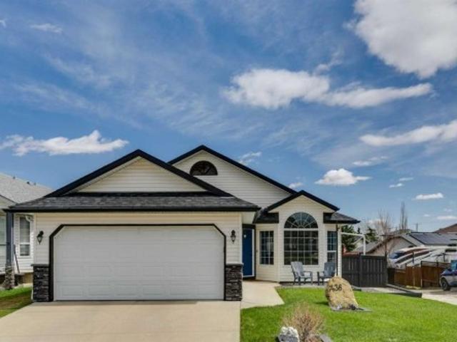 House for sale in Okotoks, Alberta