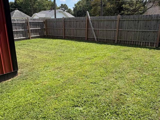 House for sale in Bloomfield, Indiana