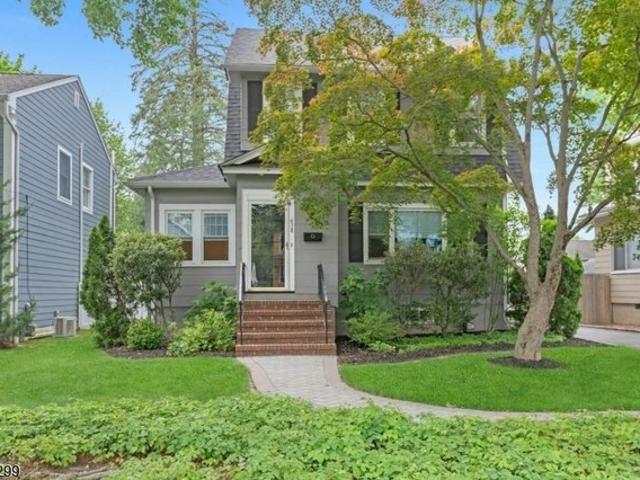 House for sale in Scotch Plains, New Jersey