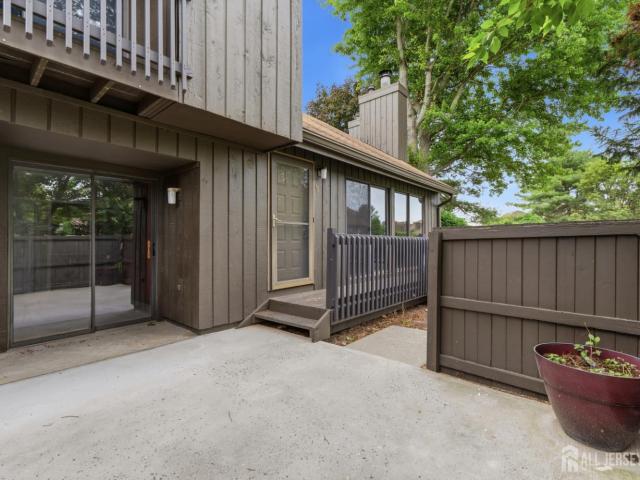 Condo for sale in Edison, New Jersey